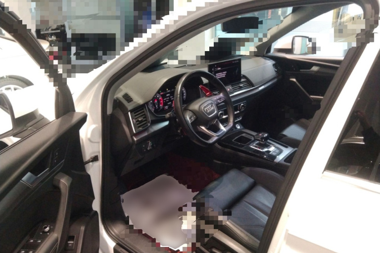 奥迪Q5L 2021款 40 TFSI 豪华动感型中控内饰20