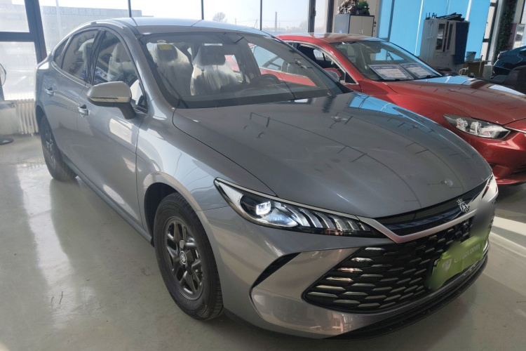 比亚迪 秦PLUS 2025款 DM-i 智驾版 55KM领先型车身外观6002