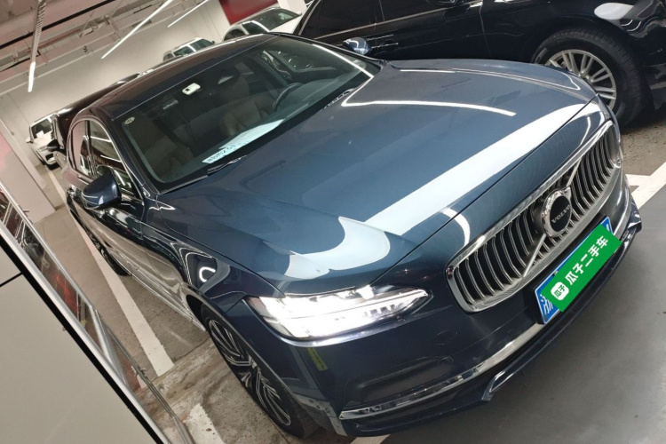 沃尔沃S90 2022款 B5 智远豪华版车身外观3