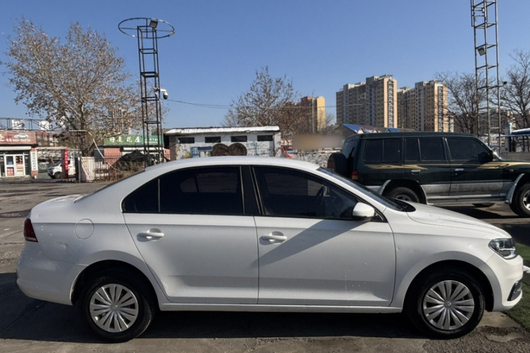 大众 桑塔纳 2019款 1.5L 手动风尚版 国VI车身外观6004