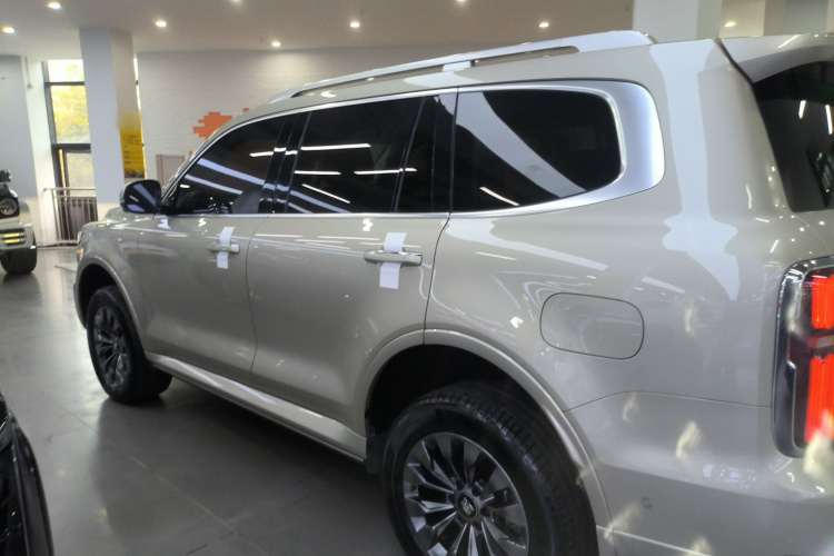 坦克500 2022款 3.0T 运动版 造境型 5座车身外观4