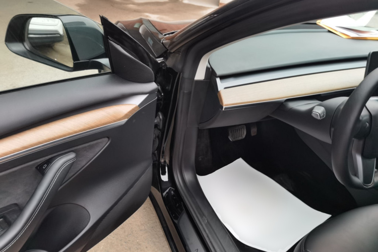 特斯拉 Model 3 2021款 标准续航后驱升级版中控内饰7003