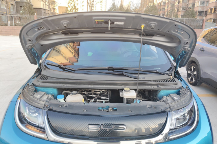 比亚迪 海豚 2021款 401km 骑士版机舱底盘24