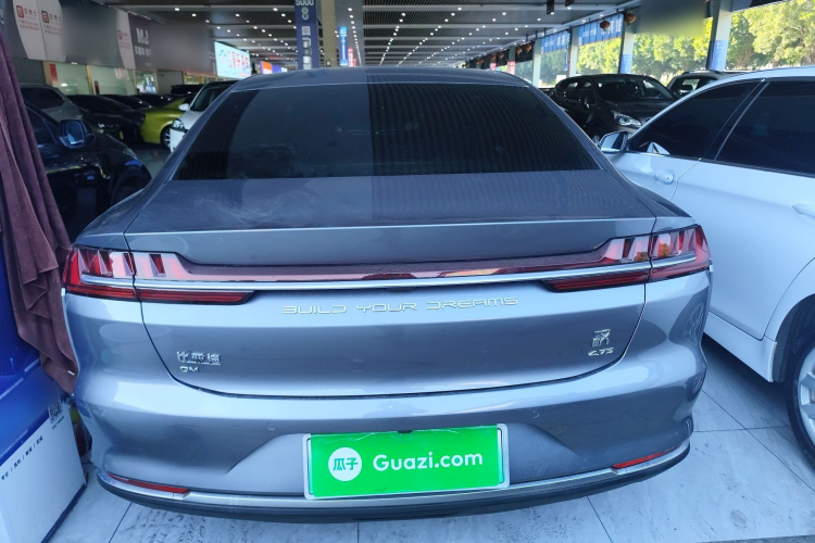 比亚迪 汉 2020款 DM 四驱性能版豪华型车身外观6