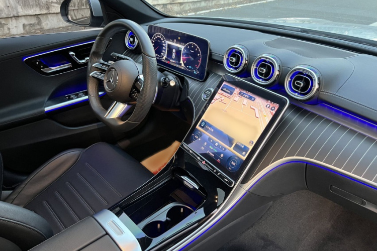 奔驰C级 2022款 改款 C 260 L 运动版中控内饰7003