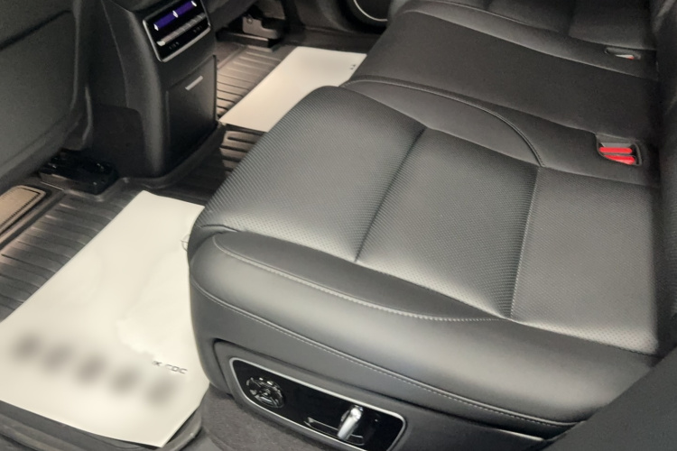 理想汽车 理想L7 2023款 Max中控内饰7007