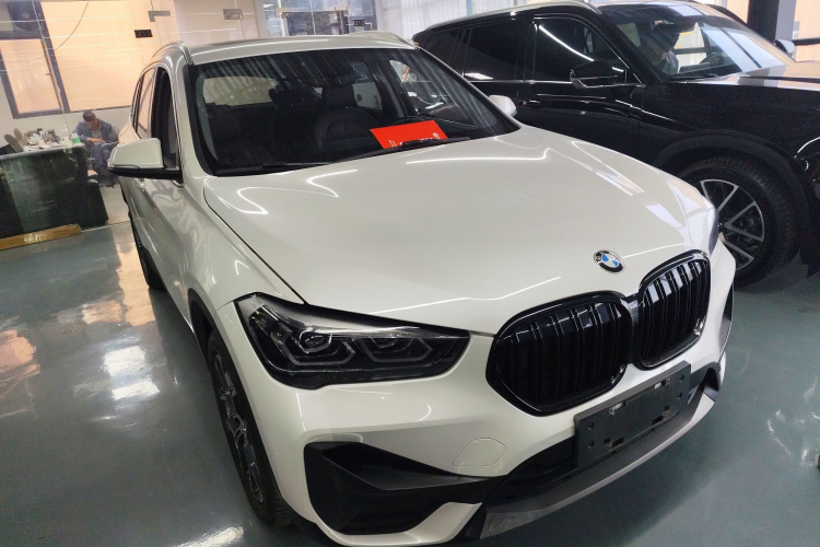 宝马X1 2020款 sDrive25Li 领先型车身外观3