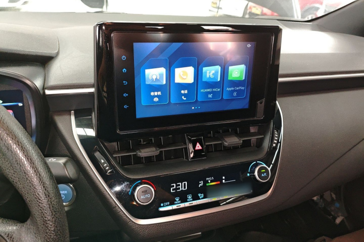 丰田 雷凌 2022款 双擎 1.8H E-CVT领先版局部细节16