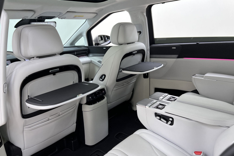 小鹏X9 2024款 640四驱高性能Max中控内饰7005