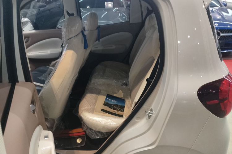 五菱汽车 宏光MINIEV 2025款 四门版 进阶款中控内饰21