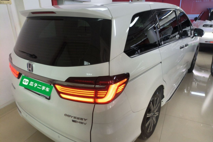 本田 奥德赛 2022款 2.0L e:HEV 锐·领享版车身外观7