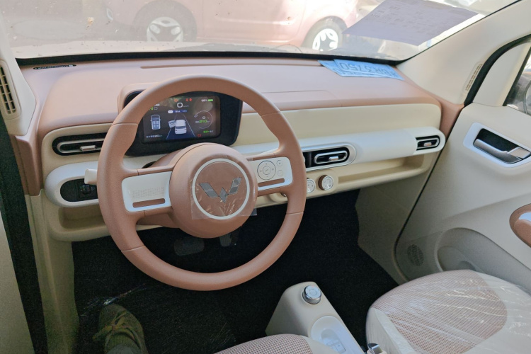 五菱汽车 宏光MINIEV 2024款 第三代 215km 青春版中控内饰12