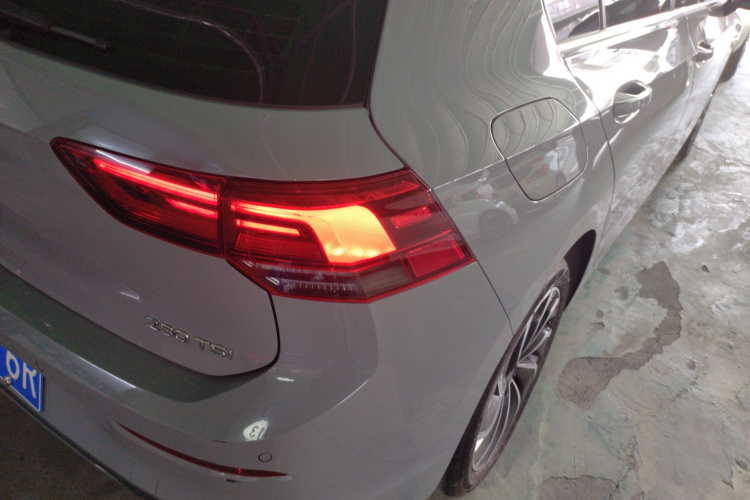 大众 高尔夫 2023款 改款 280TSI DSG Pro车身外观9