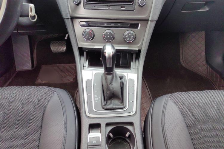 大众 高尔夫 2016款 1.6L 自动舒适型中控内饰7006