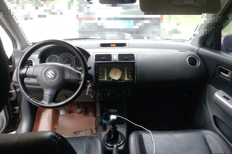 铃木 雨燕 2013款 1.5L 手动20周年限量版中控内饰12