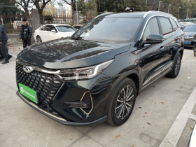 奇瑞 瑞虎8 PRO 2022款 290T 两驱浩瀚版 7座