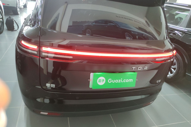 零跑汽车 零跑C16 2026款 增程 280激光雷达智尊版 6座车身外观6