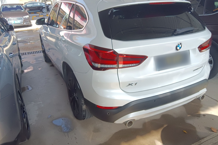 宝马X1 2020款 sDrive20Li 时尚型车身外观6003