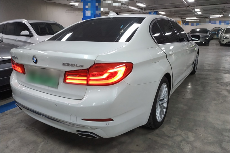 宝马5系新能源 2020款 里程升级版 530Le 豪华套装车身外观7