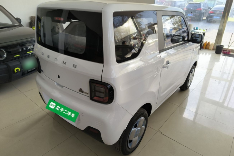 吉利银河 2024款 熊猫mini 200km 耐力熊车身外观6005