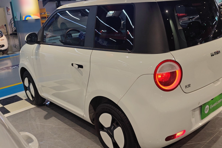 长安启源 长安Lumin 2022款 210km 香甜款车身外观4