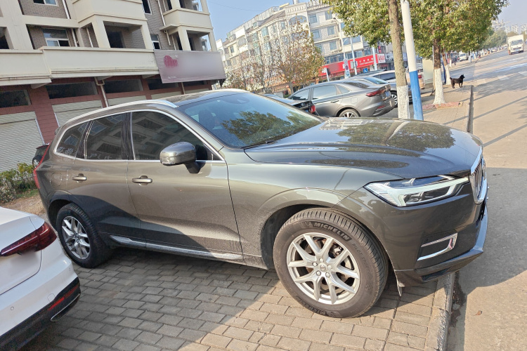 沃尔沃XC60 2020款 T5 四驱智逸豪华版车身外观6005