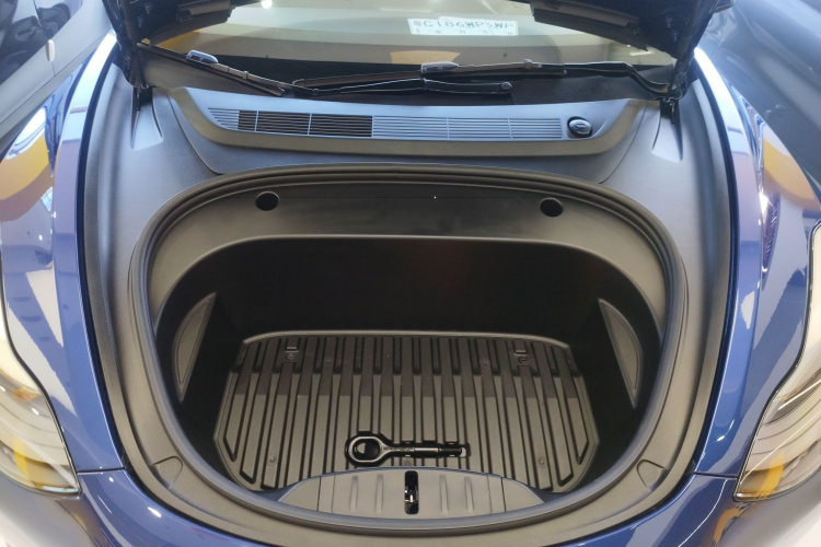 特斯拉 Model 3 2021款 标准续航后驱升级版 3D6局部细节24