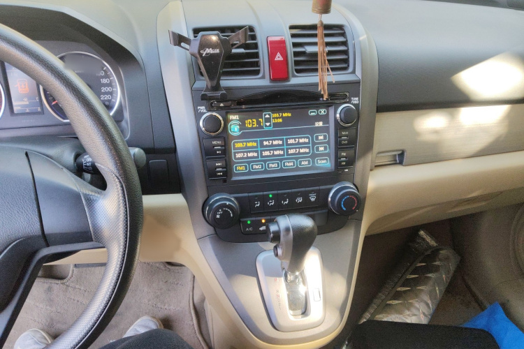 本田CR-V 2010款 2.0L 自动两驱都市版局部细节16