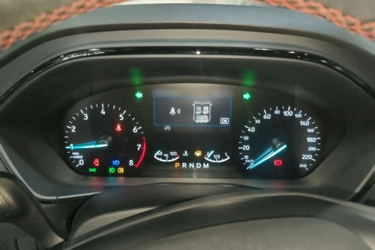 福特 福克斯 2020款 三厢 EcoBoost 180 自动ST Line局部细节14