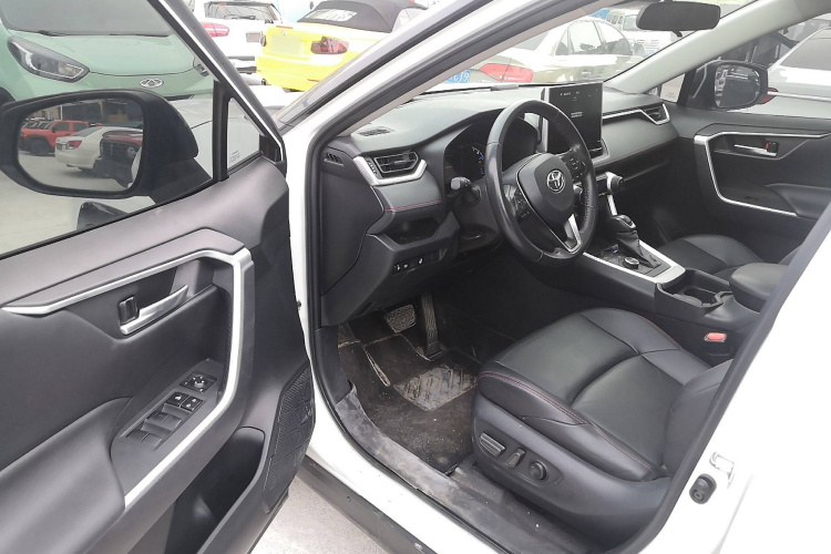 丰田 威兰达新能源 2021款 高性能版 2.5L 四驱劲擎版中控内饰20