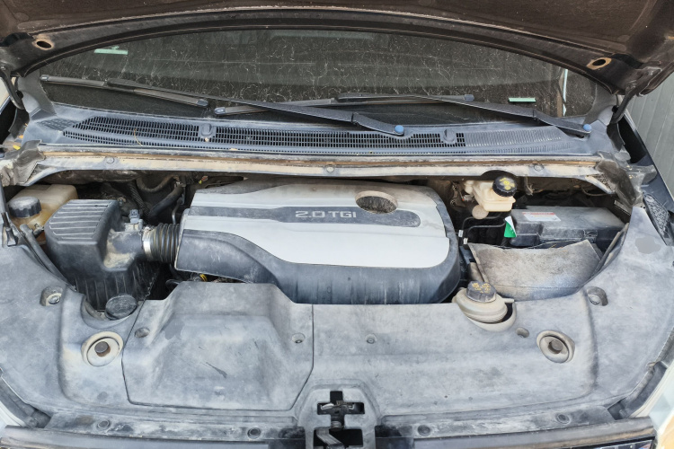 上汽大通MAXUS 大通G20 2020款 2.0T 汽油自动智尊版机舱底盘24