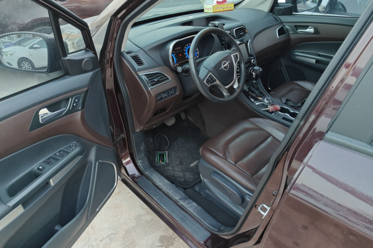 海马 福美来MPV 2017款 七座版 1.5T 自动适·享型中控内饰7003