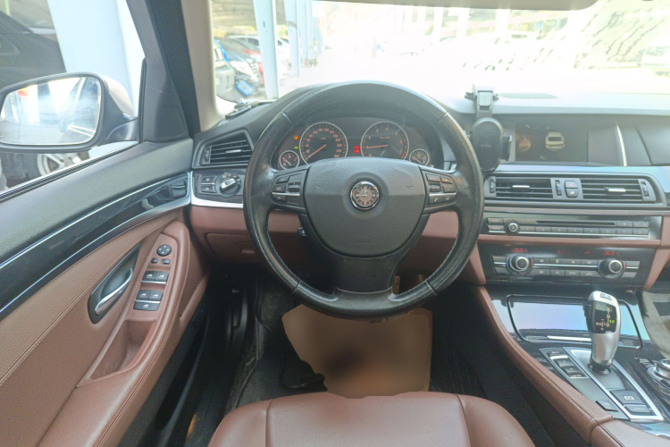 宝马5系 2014款 520Li 典雅型局部细节13