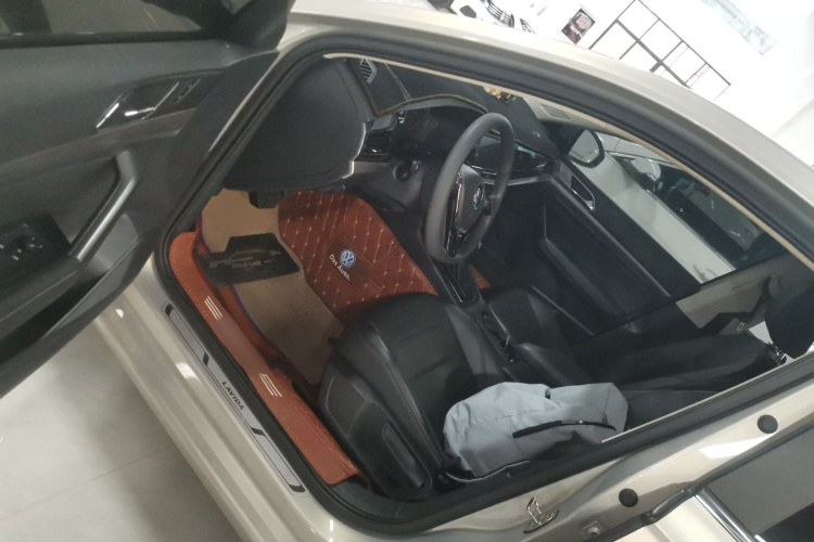 大众 朗逸 2018款 1.5L 自动舒适版 国V中控内饰20