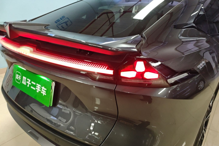 深蓝汽车 深蓝L07 2024款 230Max乾崑智驾ADS SE增程版车身外观9