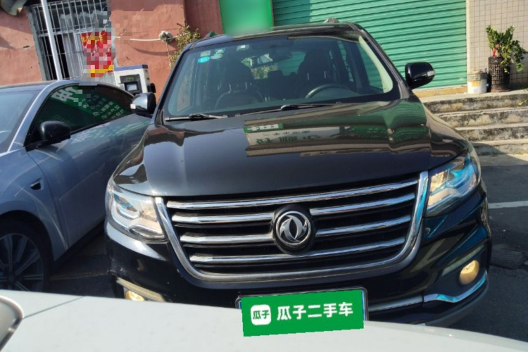 东风风行 风行SX6 2016款 1.6L 手动尊享型车身外观2