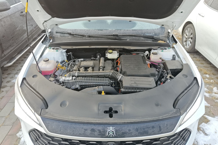 比亚迪 秦PLUS 2025款 DM-i 智驾版 55KM领先型机舱底盘24