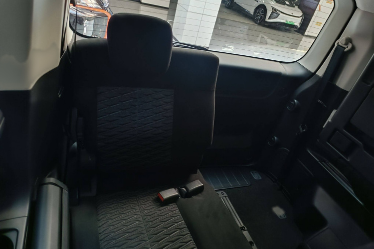 东南 得利卡 平行进口 豪华版 柴油 2.3T中控内饰7008