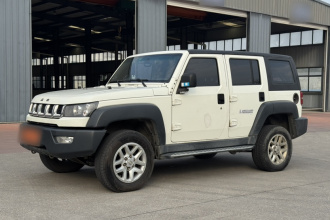 北京越野 北京BJ40 2016款 40L 2.0T 手动四驱尊贵版