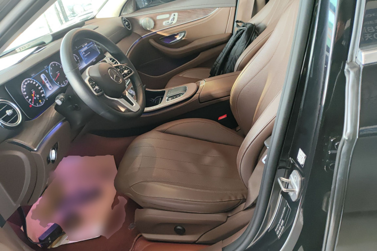 奔驰E级 2020款 E 300 L 时尚型局部细节19