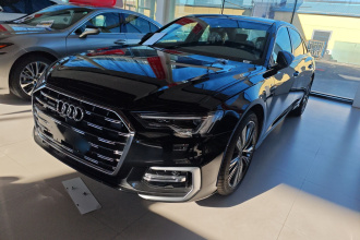 奥迪A6L 2025款 改款 45 TFSI quattro 臻选动感型