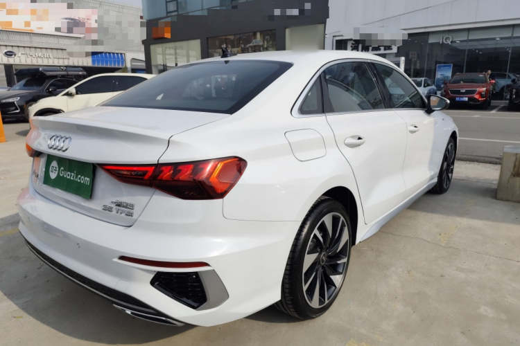 奥迪A3 2024款 A3L Limousine 35 TFSI 时尚运动型车身外观6005