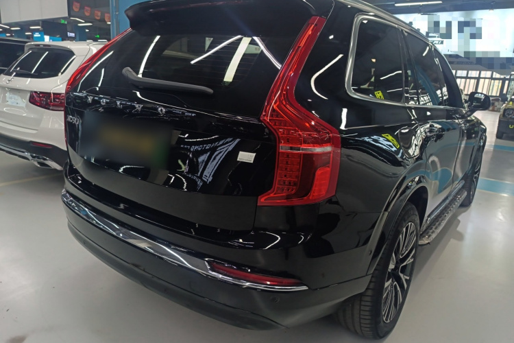 沃尔沃XC90新能源 2022款 改款 E驱混动 T8 智尊豪华版 7座车身外观7