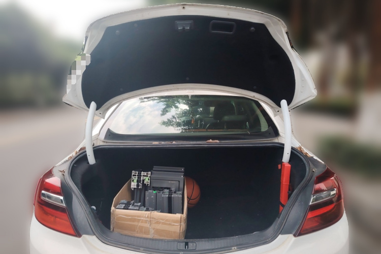 别克 君威 2015款 1.6T 精英技术型局部细节23