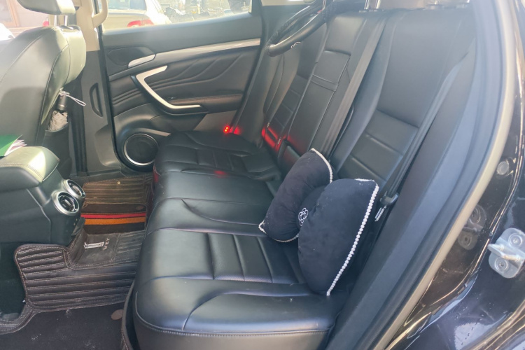 魏牌 VV7 2017款 2.0T 超豪型中控内饰21