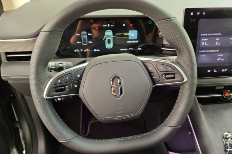 鸿蒙智行 问界M7 2022款 1.5T 后驱舒适版中控内饰13