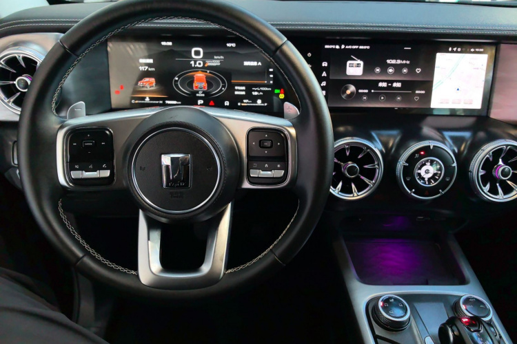 坦克300 2021款 越野版 2.0T 挑战者中控内饰13