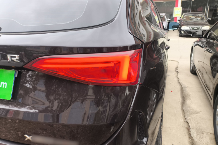 捷途X90 2020款 1.6T DCT影御版 6座车身外观9