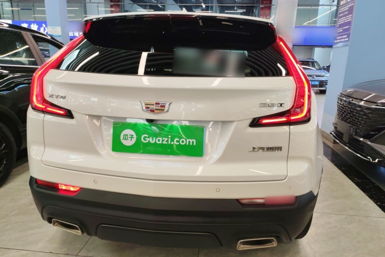 凯迪拉克XT4 2021款 28T 两驱技术型车身外观6