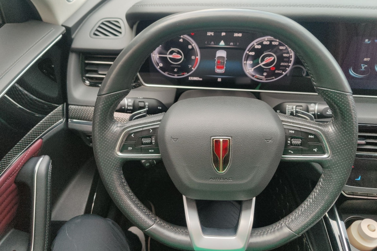 红旗HS5 2022款 2.0T 智联旗领四驱版局部细节13